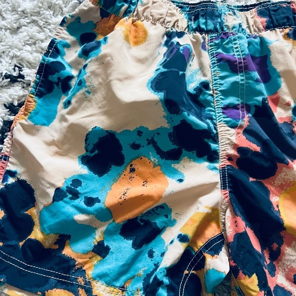Urban Outfitters Mens Retro Swimming Shorts Size Medium